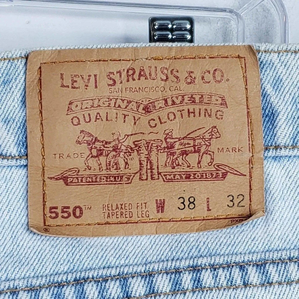 Levis 550 Vintage Denim Jeans Mens 38 x 32 Blue Made In USA Relaxed Fit Y2K